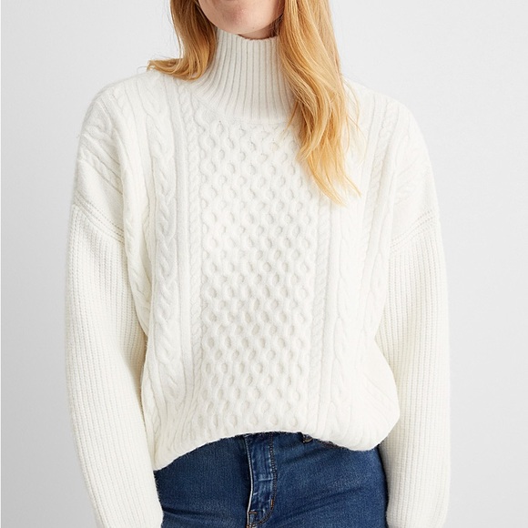 Cable Mockneck - Picture 9 of 10